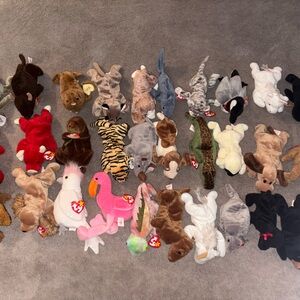 Lot of 30 mixed beanie babies